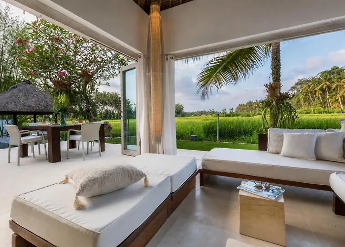 Villa New Moon *